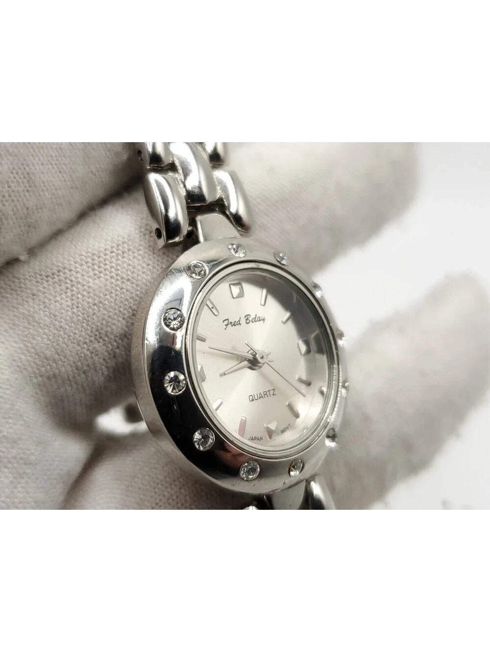 Fred Belay Quartz Rhinestone Bezel Silver Tone Women Watch New Battery 26mm